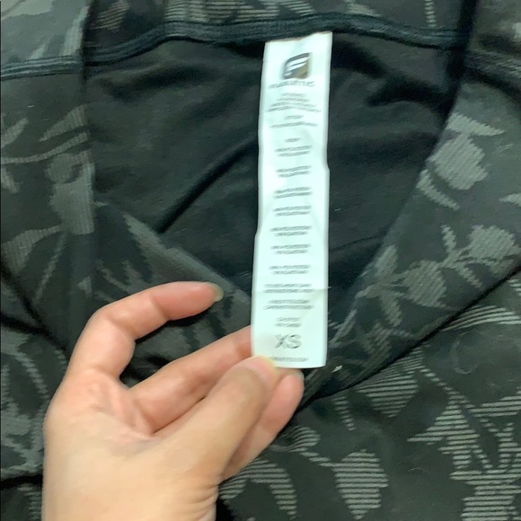 Fabletics leggings - Picture 2 of 4